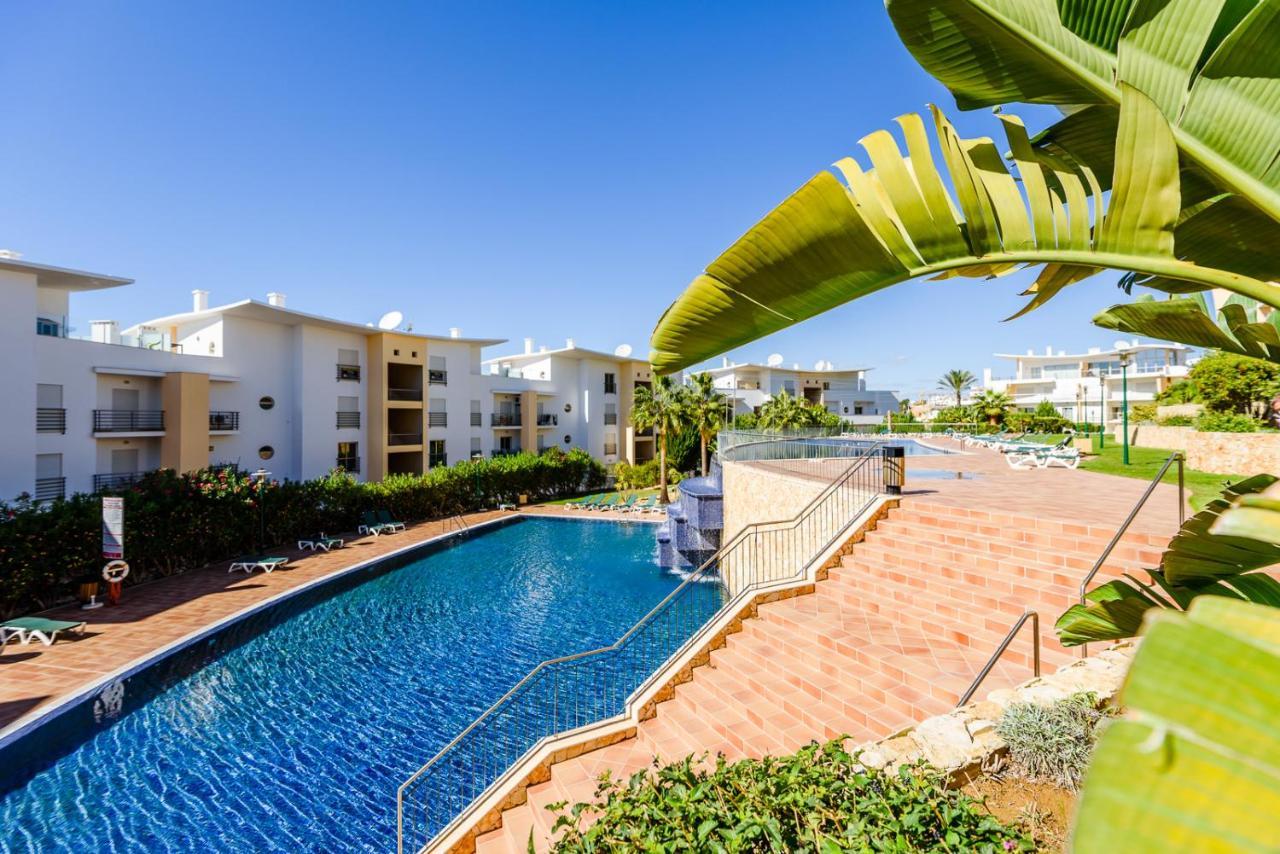 Bnb Homes Ocean View Apartment With Sunbathing Terrace, 2 Swimming Pools & Tennis Court Albufeira Exterior photo